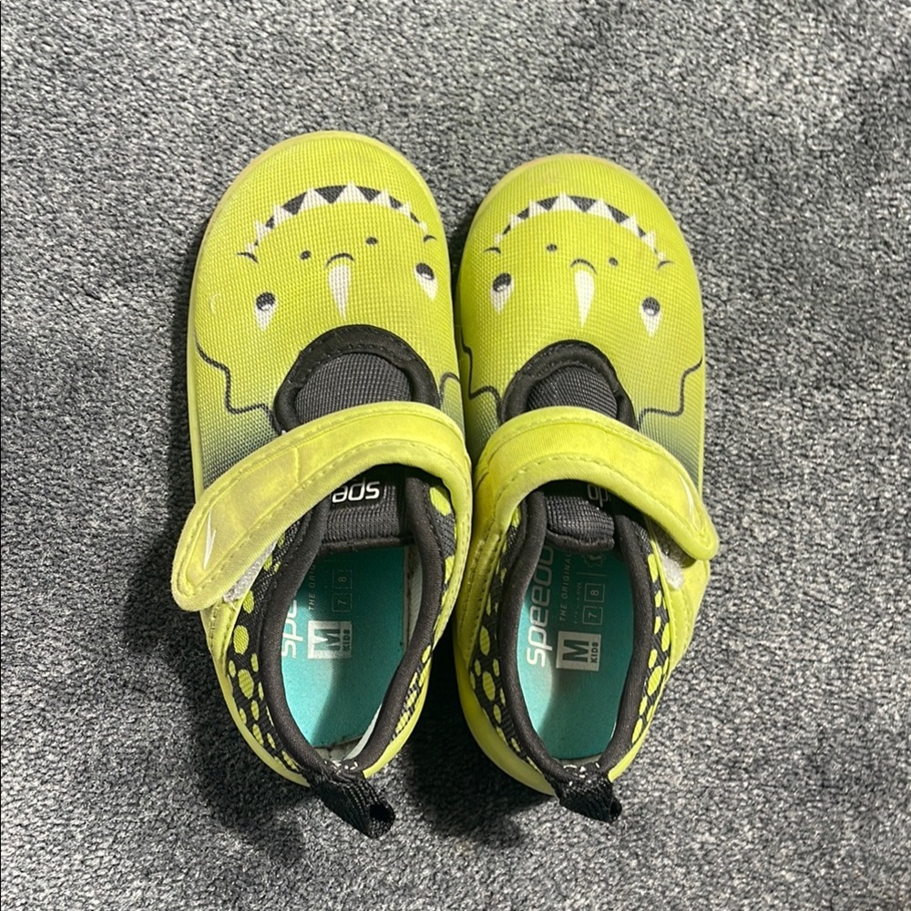 Speedo Green and Black Water Shoes for Aquatic Adventures